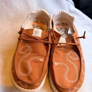 HEY DUDE Wendy Houston Rodeo Loafer🐂